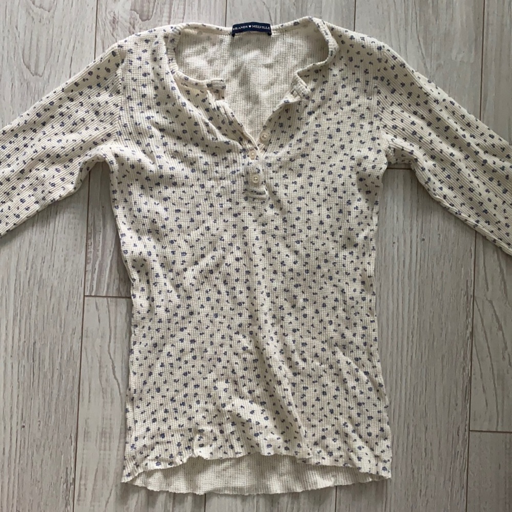 Brandy Melville tee